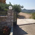 بيت للعطل σπίτι στη εξοχή Neon Roino