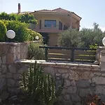 بيت للعطل σπίτι στη εξοχή *