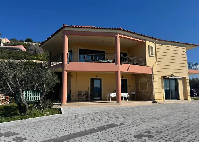 σπίτι στη εξοχή * Neon Roino